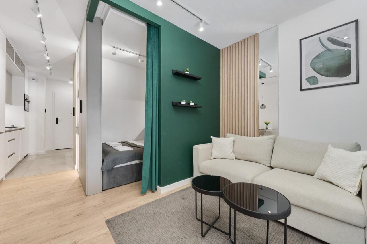 Cosy With Access To Gym And Area By Renters * Wroclaw